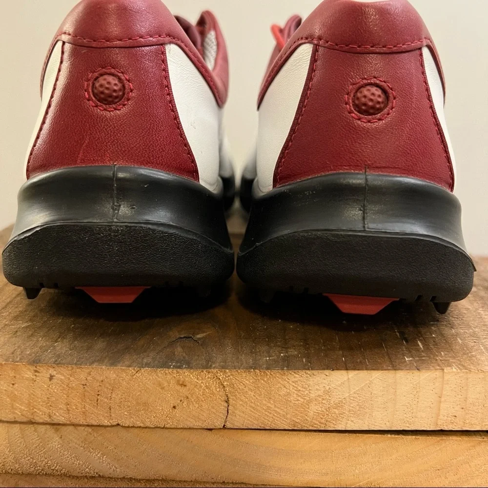 Ecco women’s‎ golf shoes size 40 red and white.
